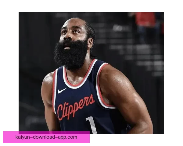 斯特鲁斯手感火热今夜投篮如有神助获哈登盛赞巨大肯定与荣幸时刻