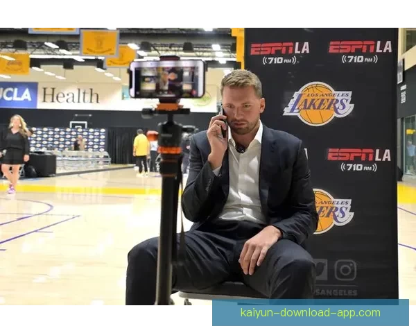 东契奇狂轰43分7助攻连刷纪录笑容灿烂湖人六连客5胜1负强势收官